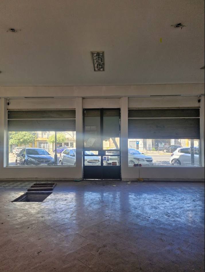 LOCAL COMERCIAL PASEO ALBERDI