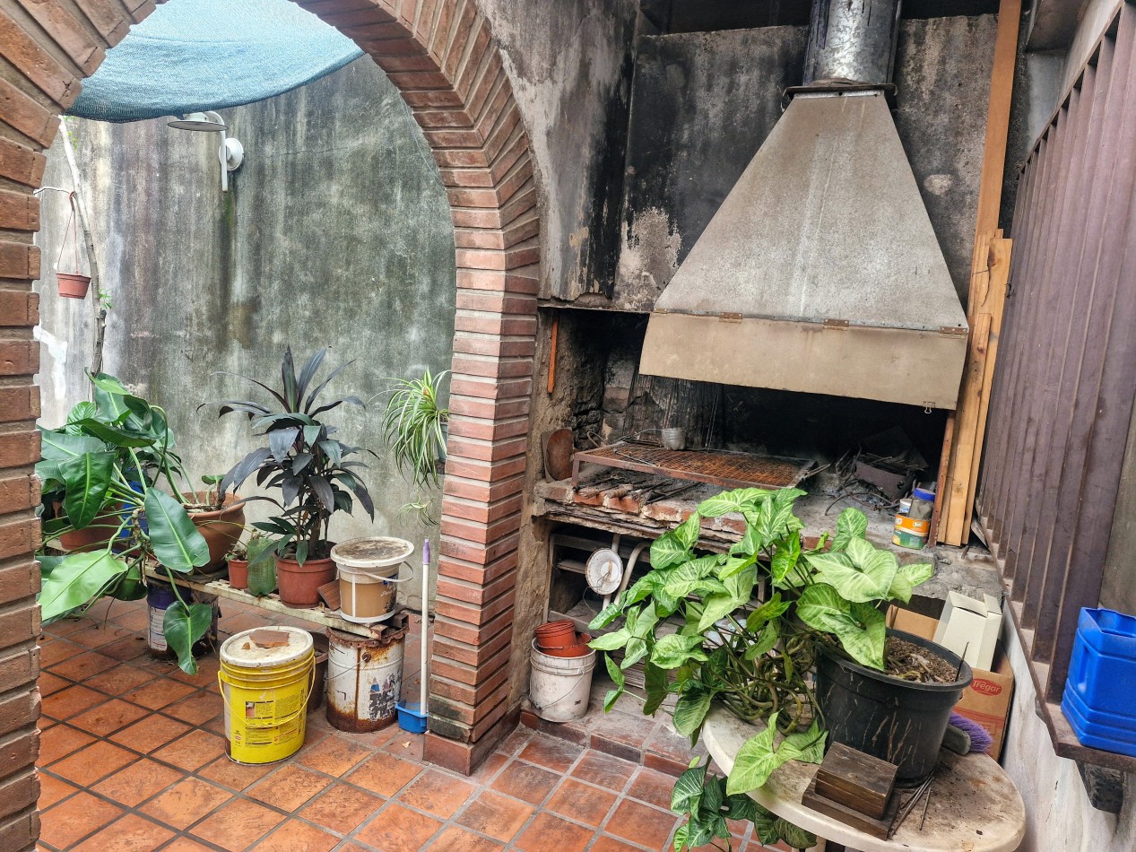CASA 3 DORMITORIOS