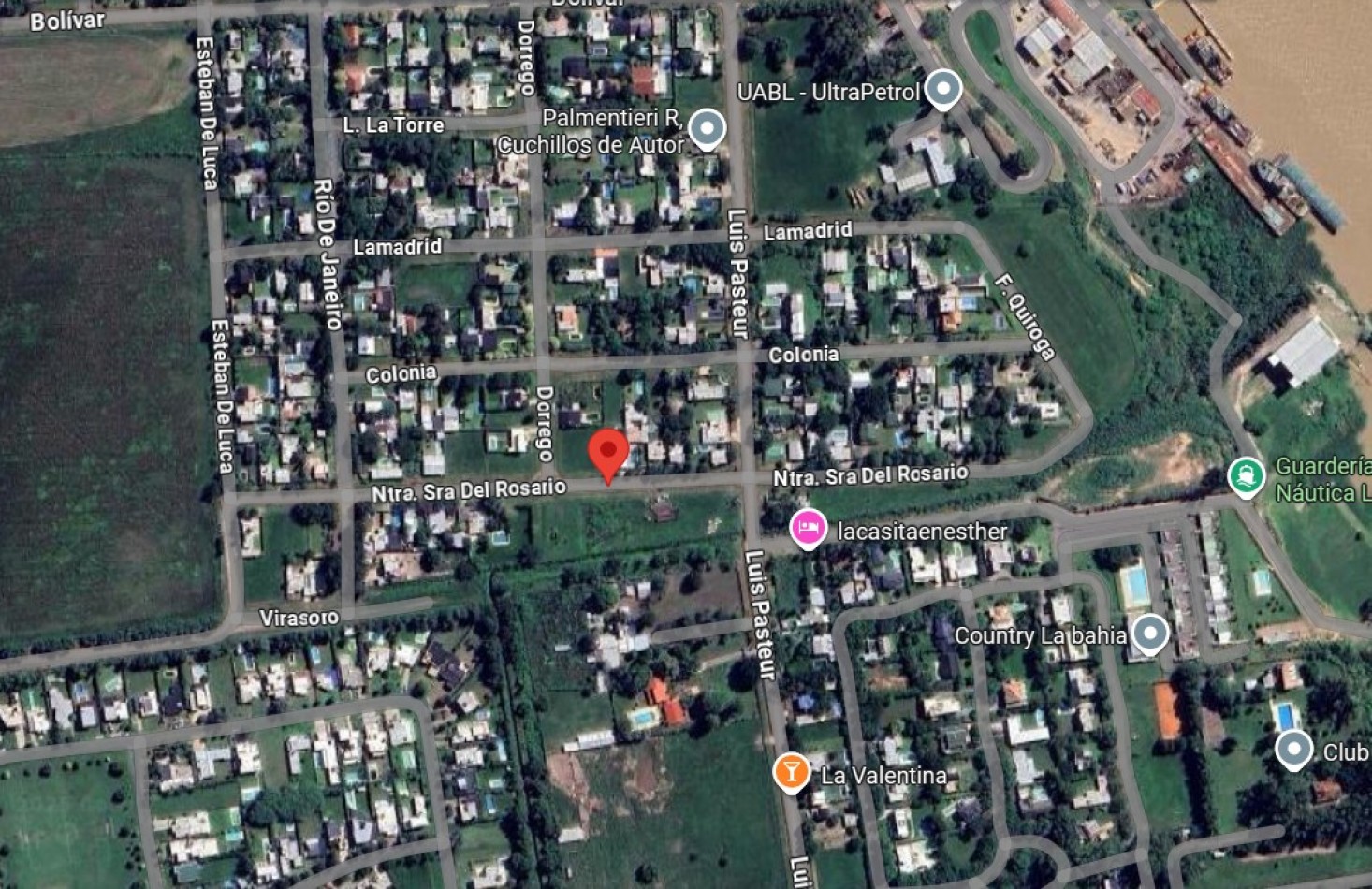 CASA CON TERRENO Y PILETA - PUEBLO ESTHER