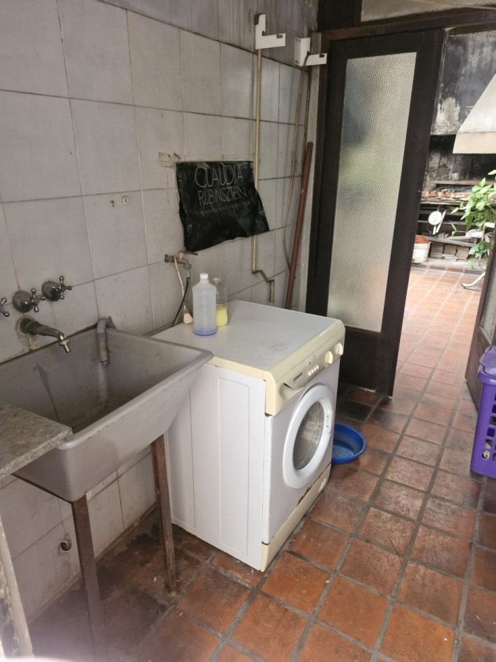 CASA 3 DORMITORIOS